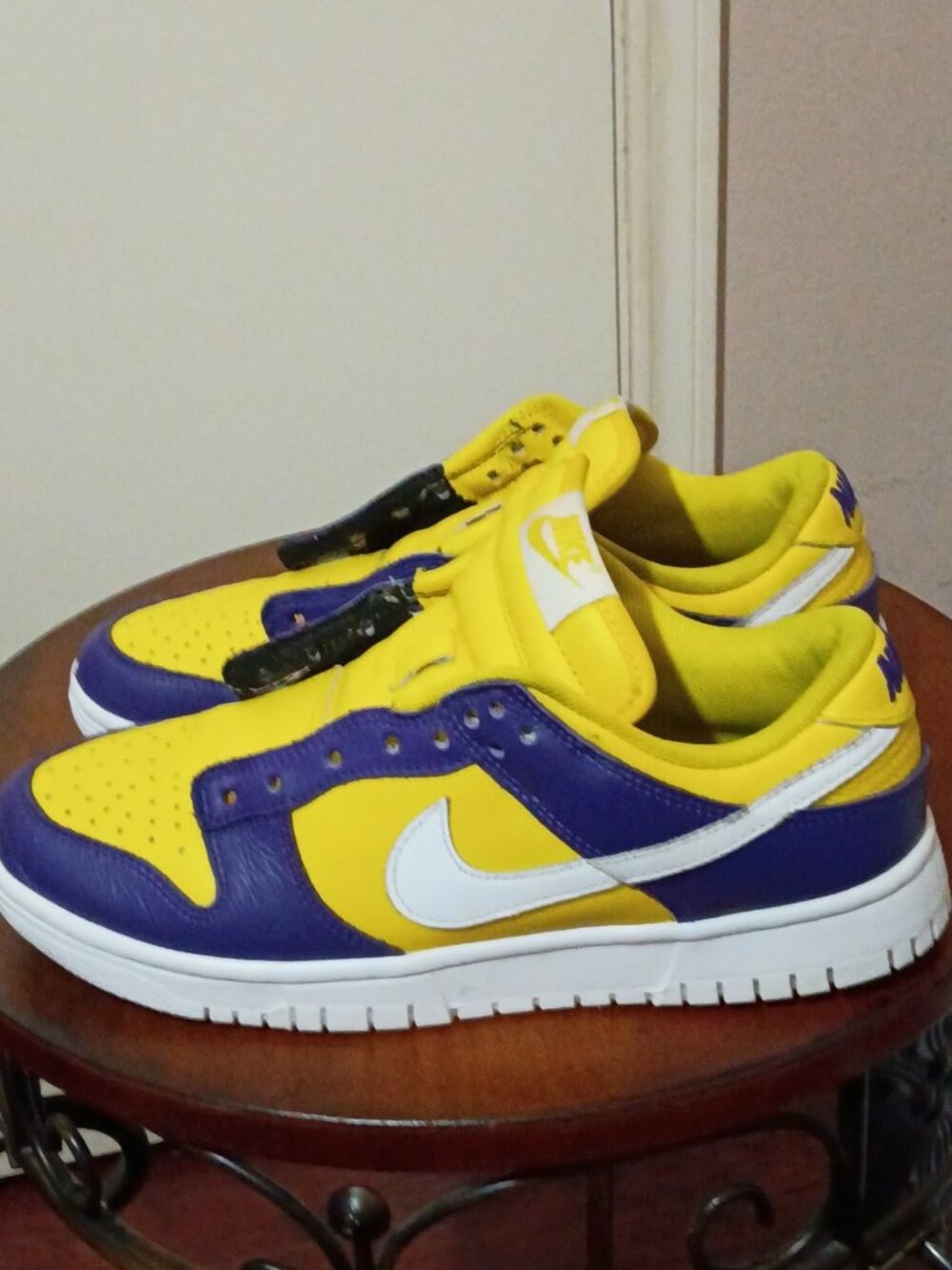 Women's Nike Dunk Low Yellow Purple Lakers Dunk Size 8.5 Los Angeles - Picture 9 of 15
